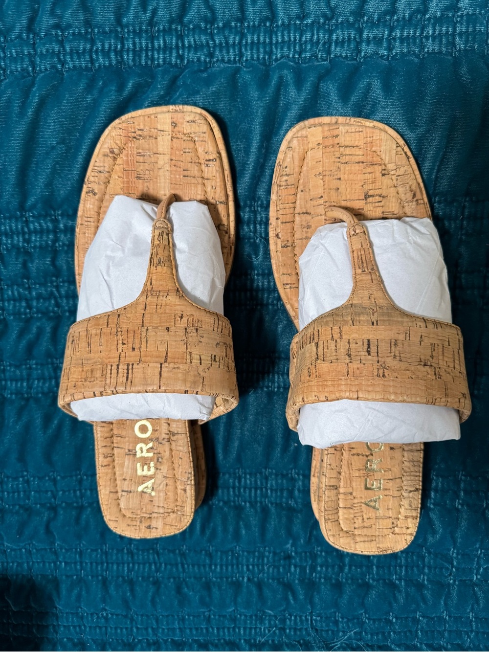 AEROSOLES Berry, cork combo,